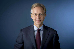 Minister Robbert Dijkgraaf bezoekt Summa College, Fontys en TU/e