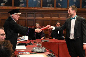 Onderzoek onthult risicofactoren voor neurologische aandoeningen bij dwergkeeshonden