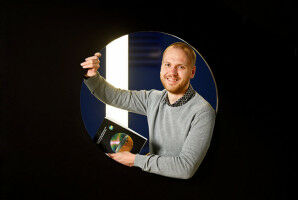 Op zoek naar het begin: radiogolven uit het verre verleden