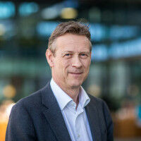 Springende supporters in het PSV-stadion